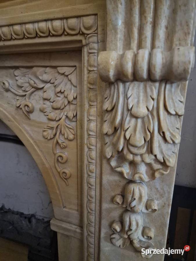 Obudowa kominkowa z marmuru portal z marmuru Luboń