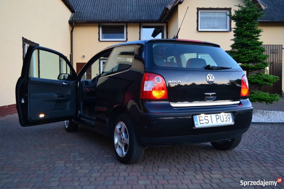 VW POLO CZARNY METALIK CLIMATIC 4xPP ZIMÓWKI Rok produkcji 2002 Polo Złoczew