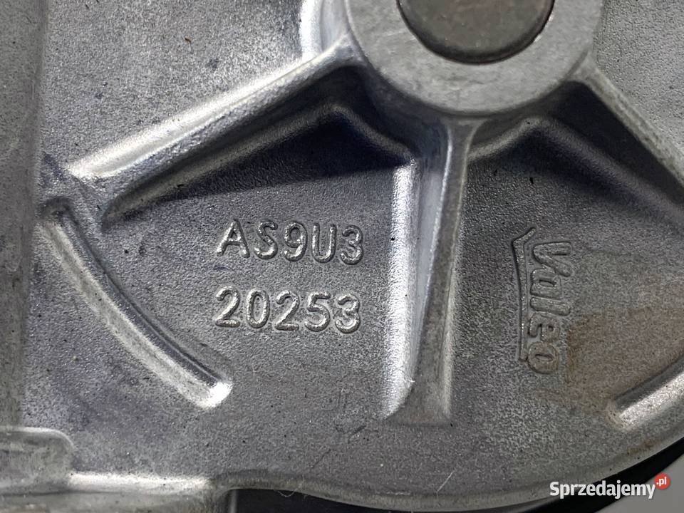 SILNIK WYCIERACZEK TYŁ SKODA FABIA III osobowe