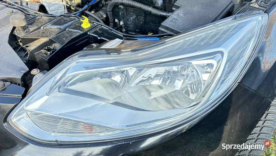 FORD FOCUS MK3 LAMPA REFLEKTOR LEWY PRZÓD Radom