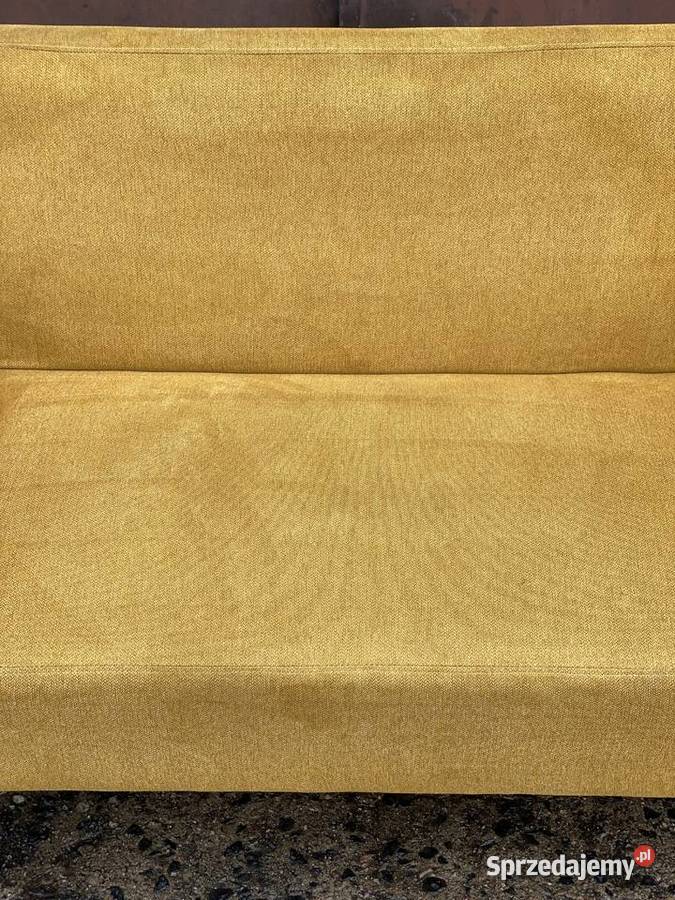 Mała sofa na zwężanych nogach design zachodniopomorskie Gryfice