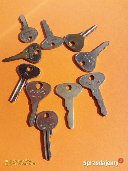 Stary zestaw kluczyki auto kluczyk Mix PRL sprzedam