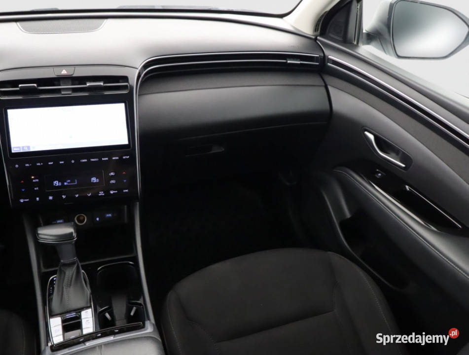 Hyundai Tucson 16 TGDI biały sprzedam