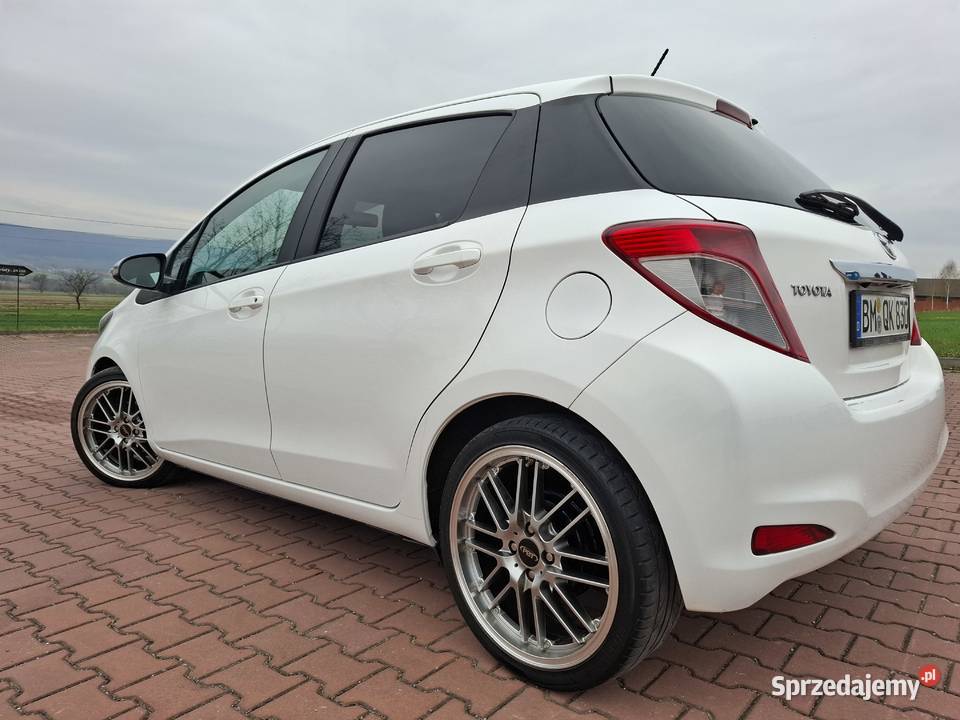 Toyota Yaris 133 VVTi 99SerwisSuper Stan manualna Pawłów
