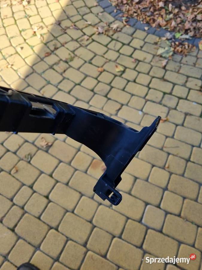 Ślizg mocowanie wspornik zderzaka VW GOLF VII osobowe Złoczew sprzedam