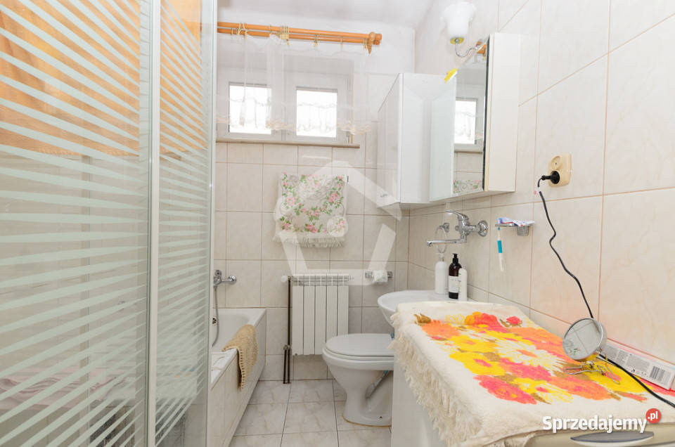 Dom z częścią pod lokal usługowy w centrum Błażowa