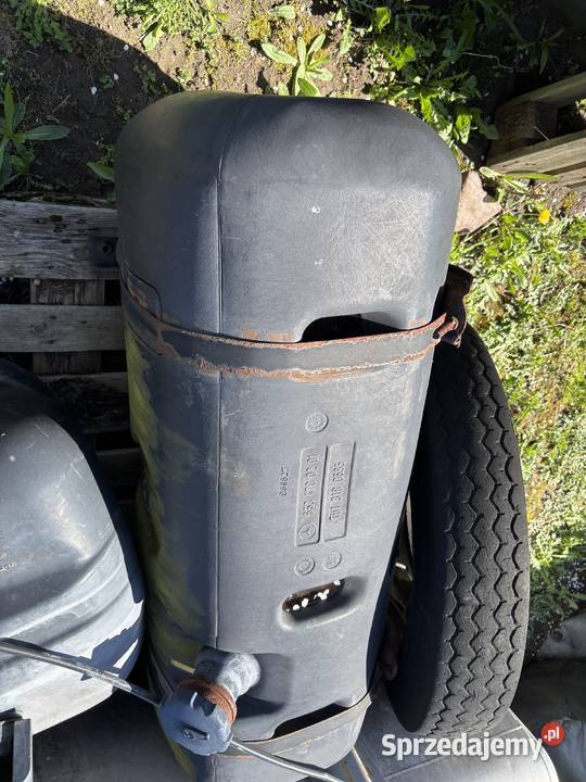 Dwa Plastikowe zbiorniki paliwa mercedes Zbiorniki Mierzęcice