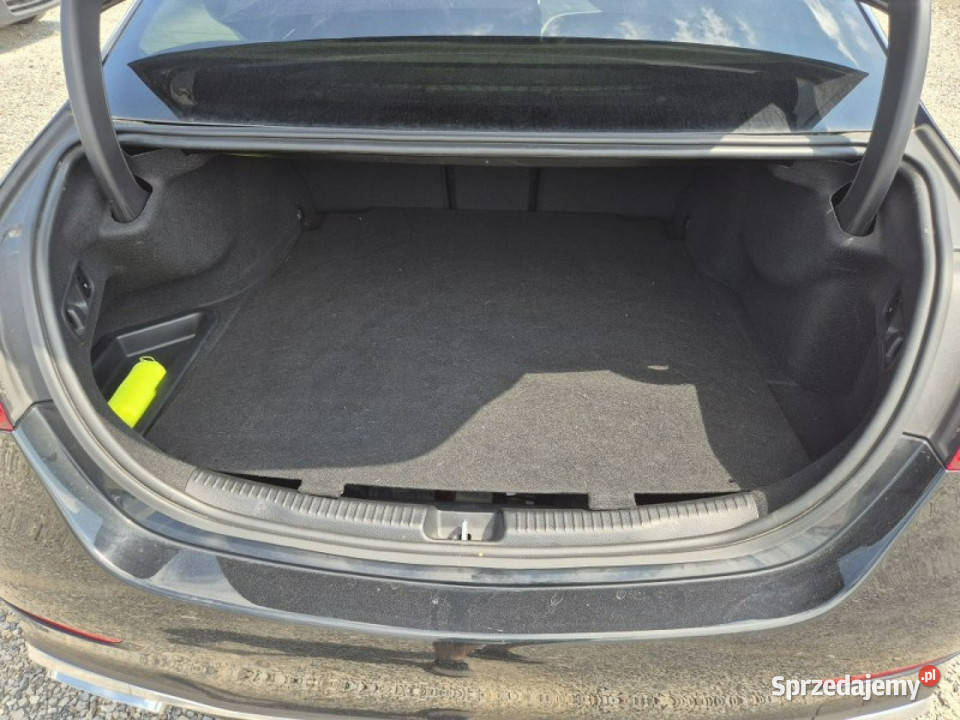 Mercedes C 300 W206 2021 Sedan / Limuzyna Samochody osobowe Komorniki
