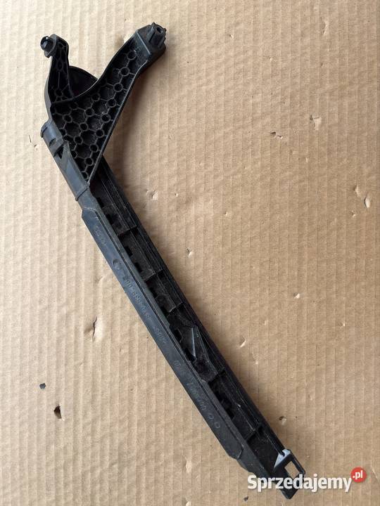AUDI A3 8Y PROWADNICA SZYBY PRAWY TYŁ 8Y0839068 Międzychód sprzedam