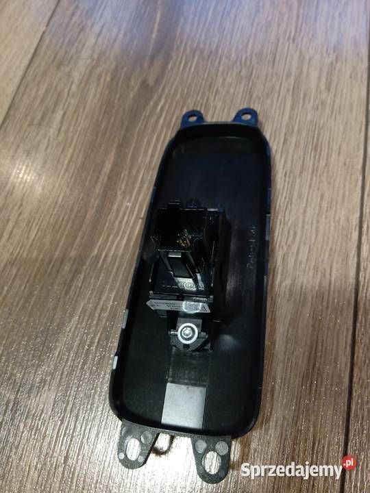 Przełącznik szyb prawy przód Volvo C30 V50 S40 Szadek