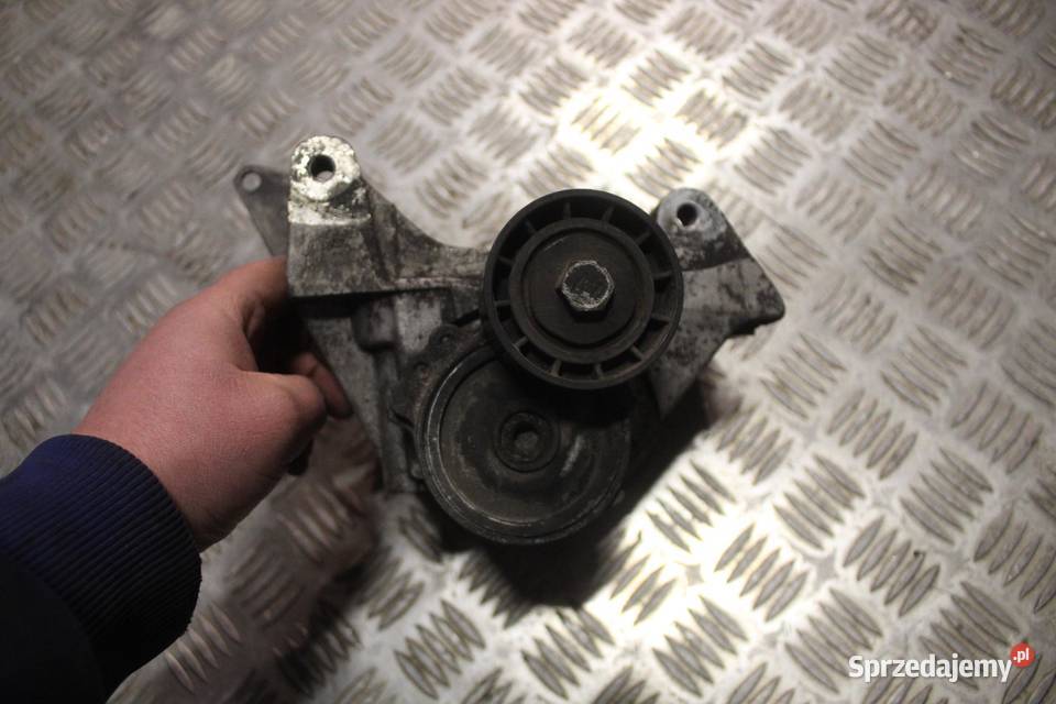 ŁAPA MOCOWANIE ALTERNATORA PEUGEOT 307 20 HDI sprzedam