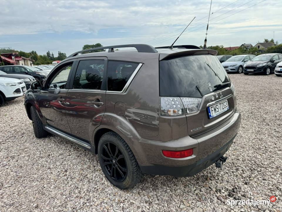 Mitsubishi Outlander Outlander 4x4 ładny stan
