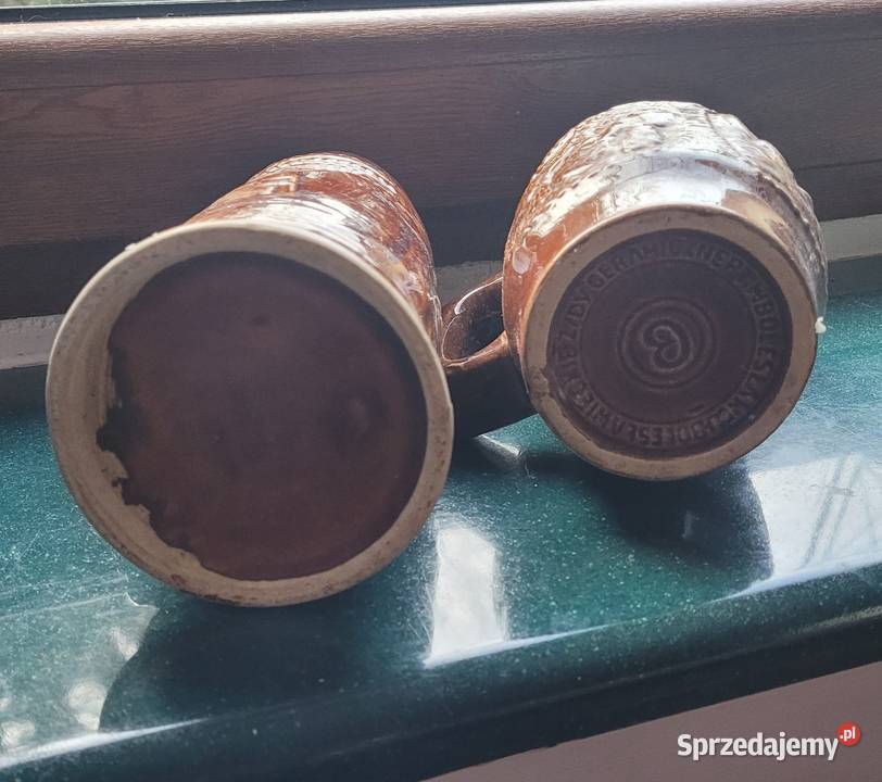 Siedzisko metalowe stare pokale szkło