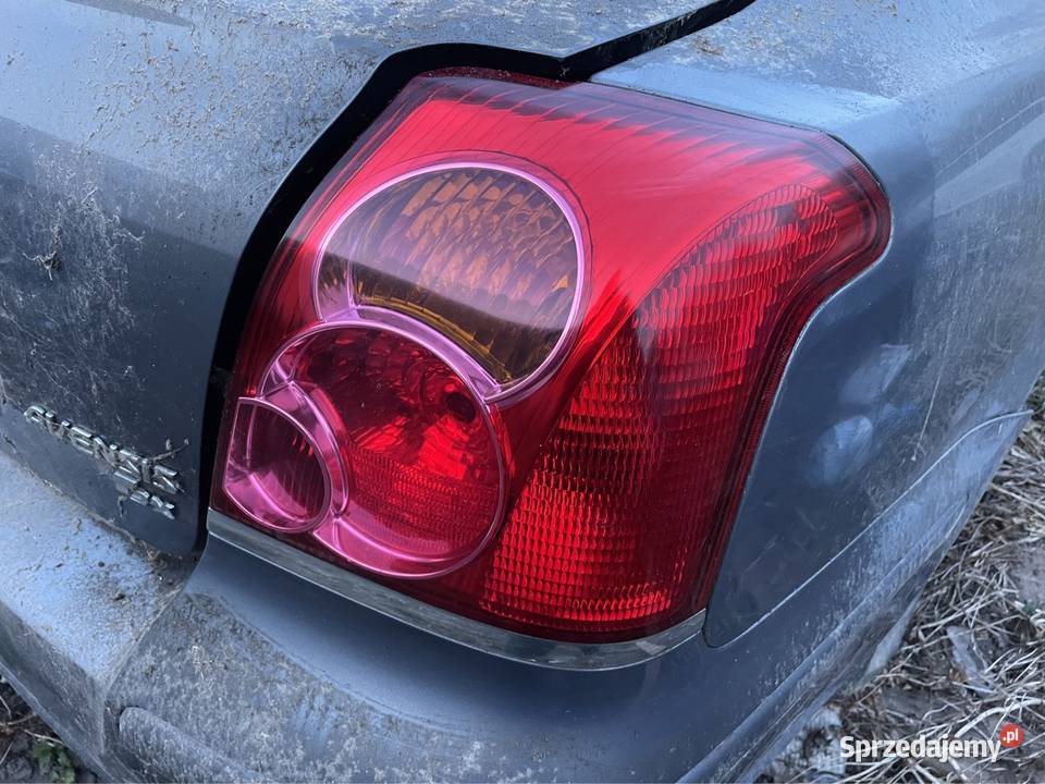 TOYOTA AVENSIS T25 HB LAMPA TYŁ PRAWA Zambrów