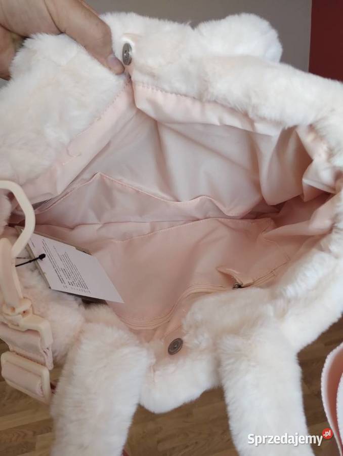 Nike torebka z futerka różowa puszysta na ramię sprzedam
