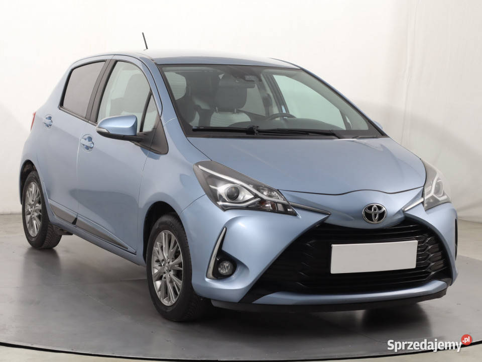 Toyota Yaris 15 Dual VVTi światła przeciwmgielne Katowice sprzedam