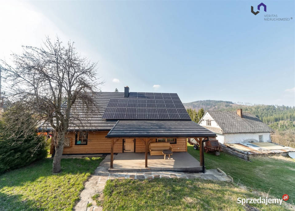 Dom wolnostojący 150m2 Istebna 3 piętra i więcej