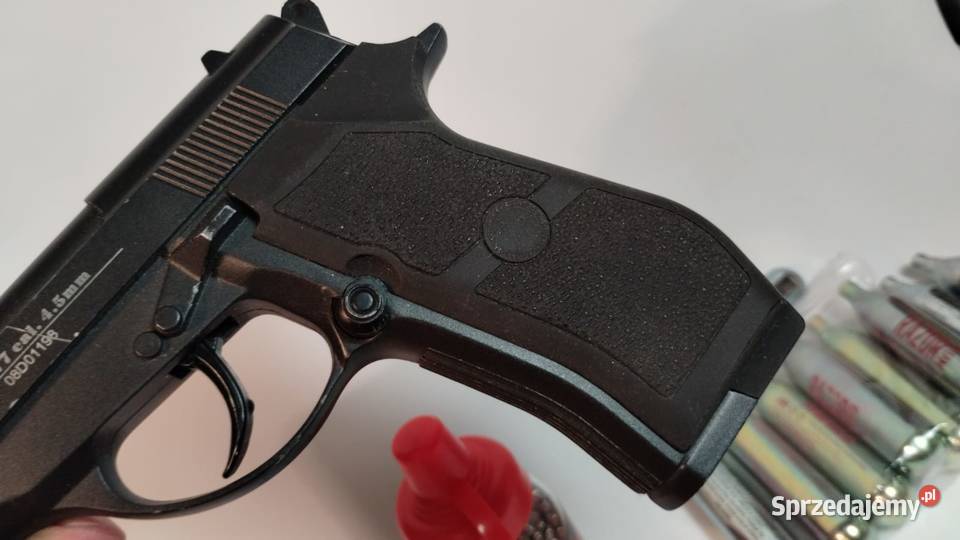 Pistolet na kulki stalowe CO2 replika Beretta Warszawa