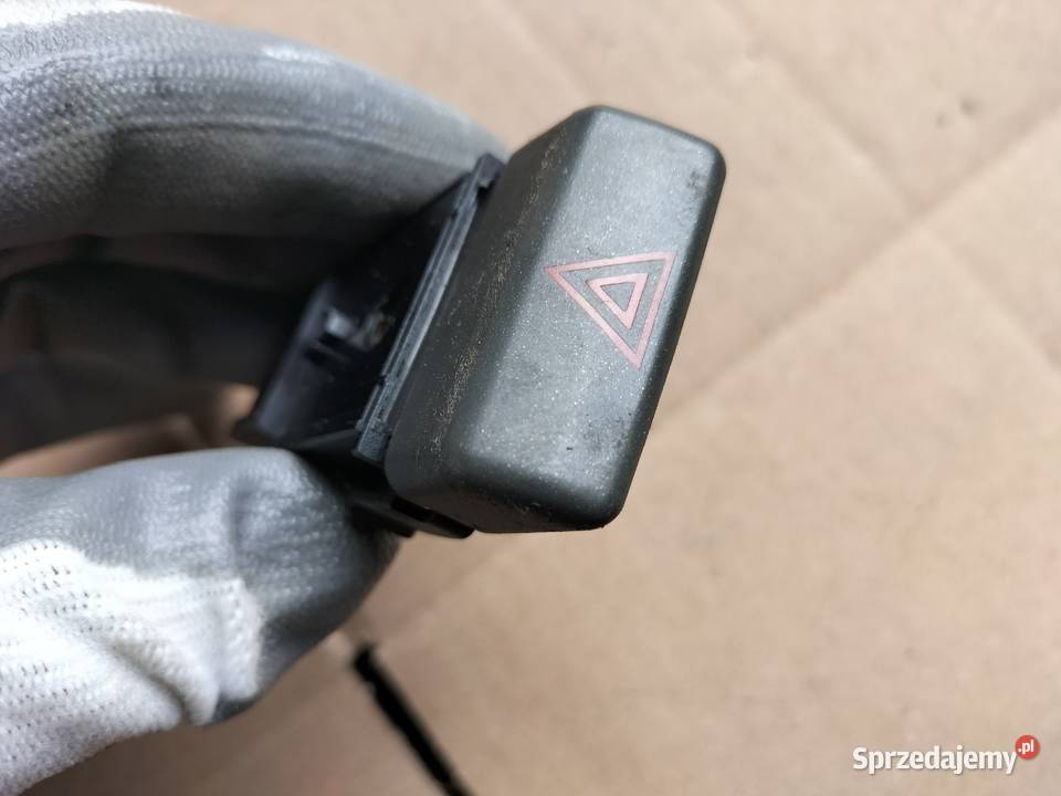 VOLVO S40 V40 WŁĄCZNIK ŚWIATEŁ AWARYJNYCH osobowe