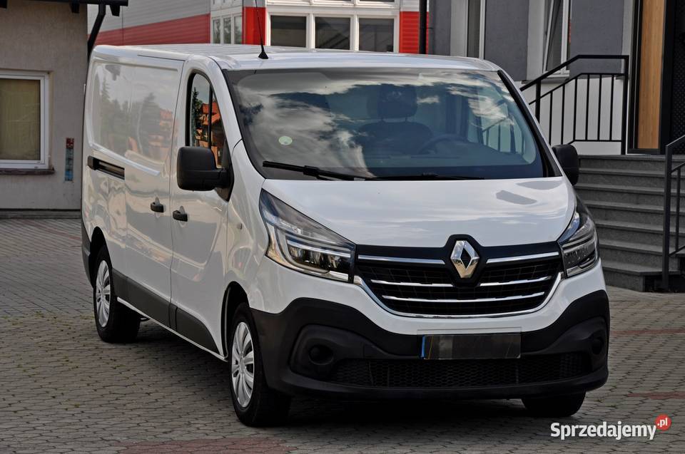 Zgłoś Renault Trafic 20 DCi L2H1 2021r 160 Rok produkcji 2021 Rzeszów sprzedam
