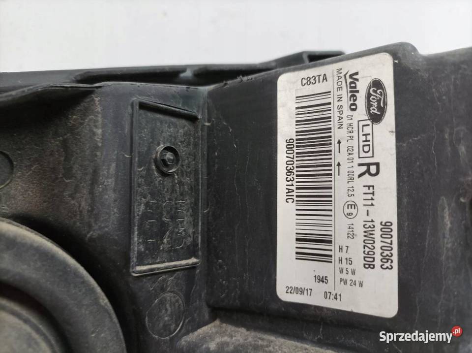 LAMPA PRZÓD PRAWA EU 90070363 Ford Transit Rok produkcji 2017