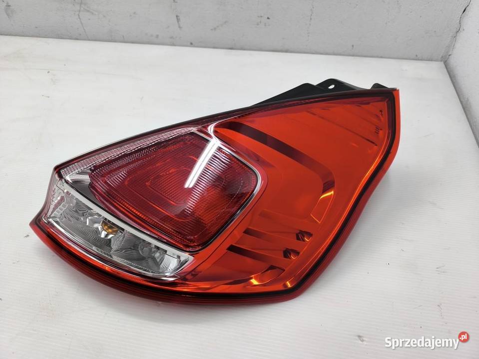 LAMPA PRAWY TYŁ FORD FIESTA MK7 LIFT C1BB13404A osobowe
