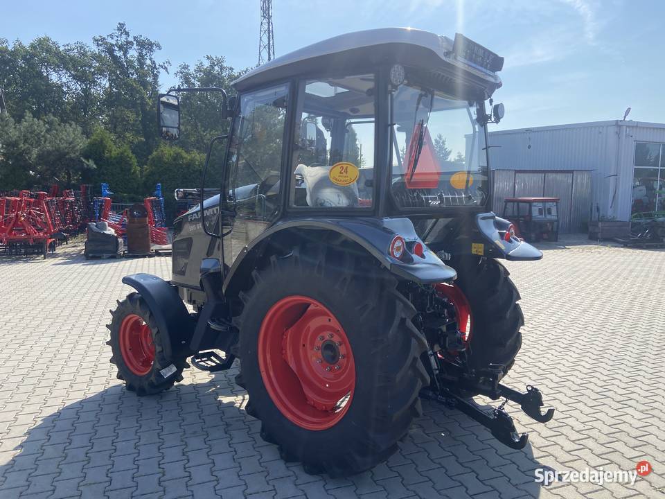 Ciągnik rolniczy FARMTRAC 555DTc V Elegance Farmtrac Opatówek