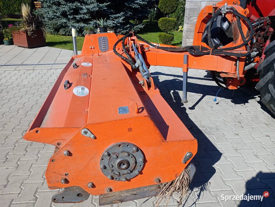 Mulczer kosiarka bijakowa tylna boczna 220 Bijakowe Rolnictwo Rydzyna