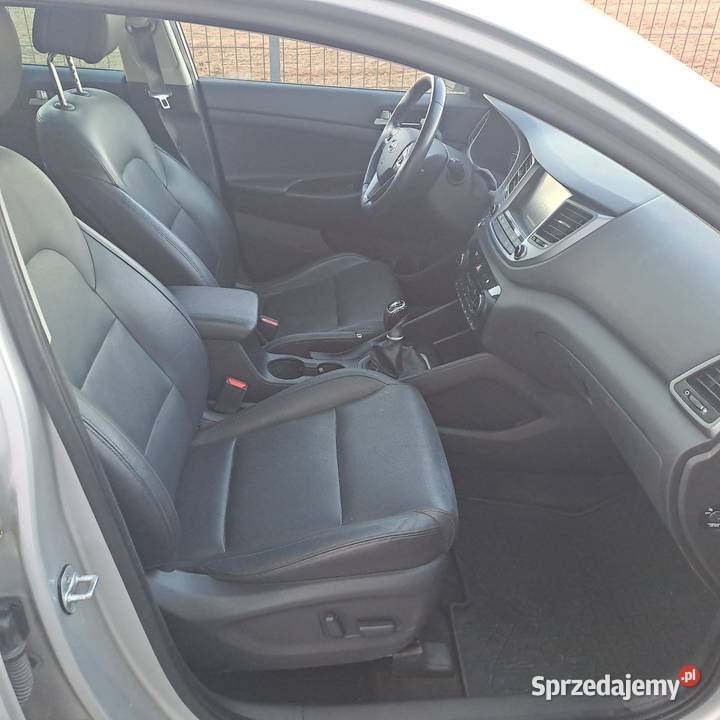 Hyundai Tucson Benzyna 16 Napęd 4x4 Full Babice