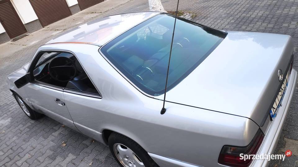 MERCEDESBENZ C124 E200 20 benzyna 136 1995r