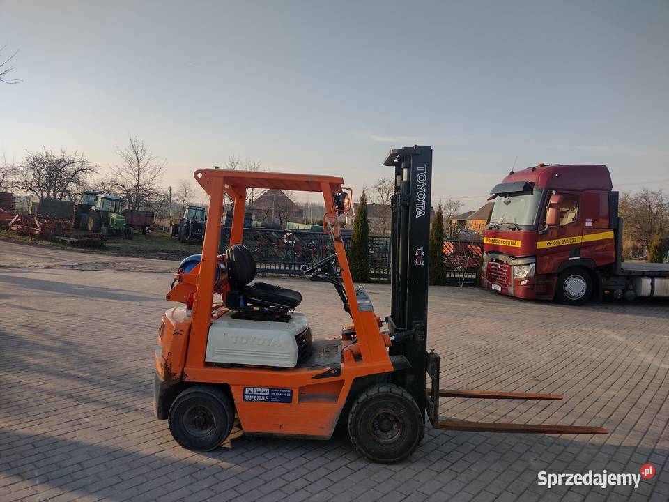 Wózek widłowy Toyota 1500 udźwigu gaz Motoryzacja Sośno sprzedam