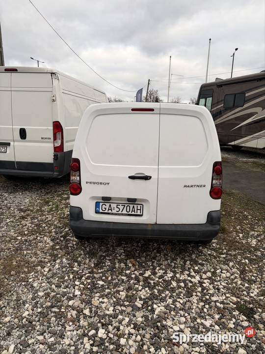 Peugeot Partner Krajowy 3 osobowy pełny VAT sprzedam