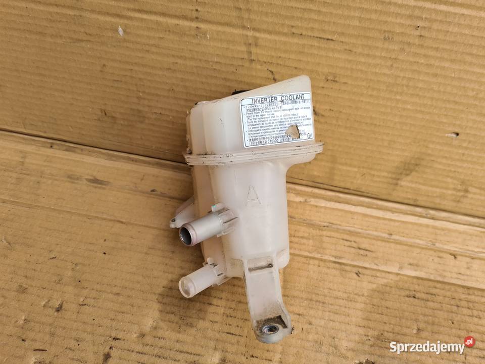 Toyota Auris II E18 zbiornik wody układu sprzedam