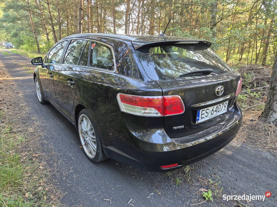 Toyota Avensis 18 benzyna 147 161 przebiegu Nowy manualna Skierniewice
