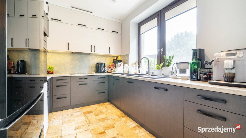 sprzedaży domu wolnostojącego Kraków 364m2 sprzedam
