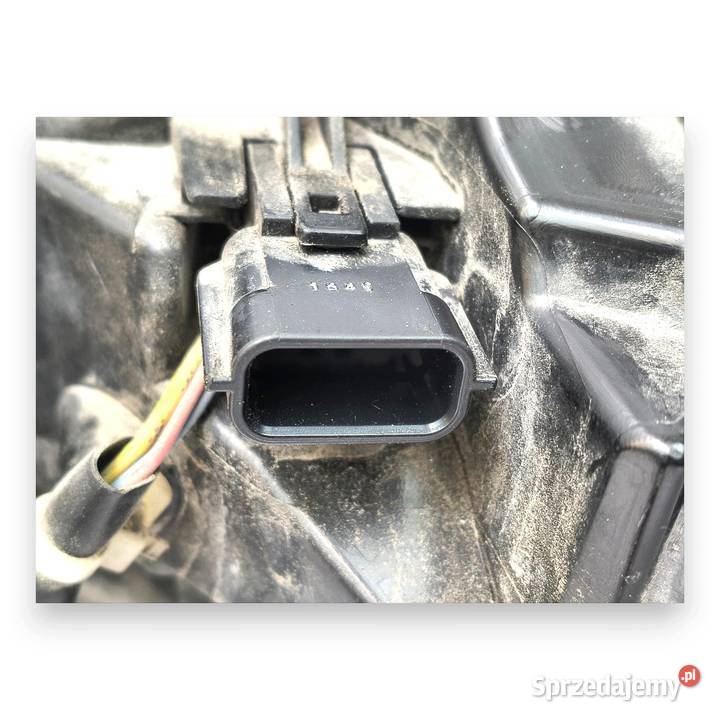 LAMPA LEWA TYŁ Renault Megane IV KOMBI tylna osobowe Lampy tylne Chełm sprzedam