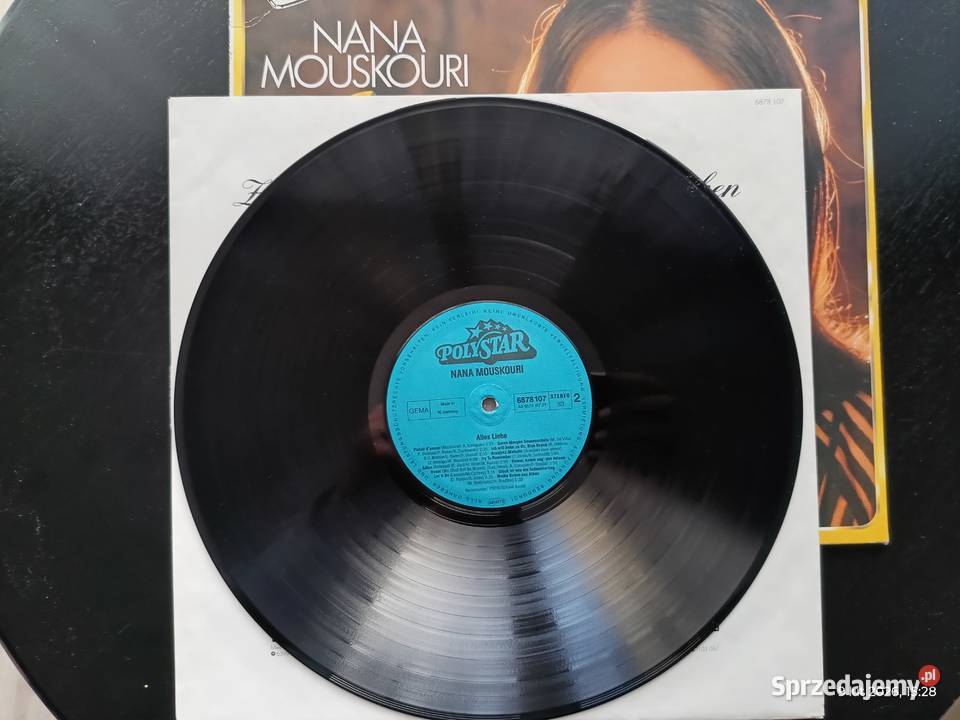 Dwa albumy z melodyjną muzyką rozrywkową wielkopolskie Wronki