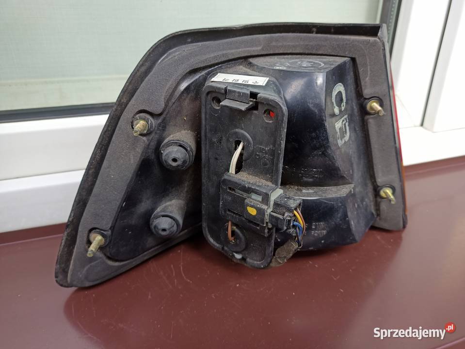 Daewoo Espero lampa tył tylna prawa narożna w Sieradz