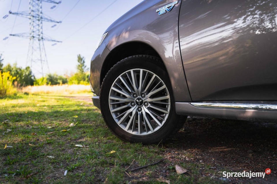 Mitsubishi Outlander 24 PHEV Katowice