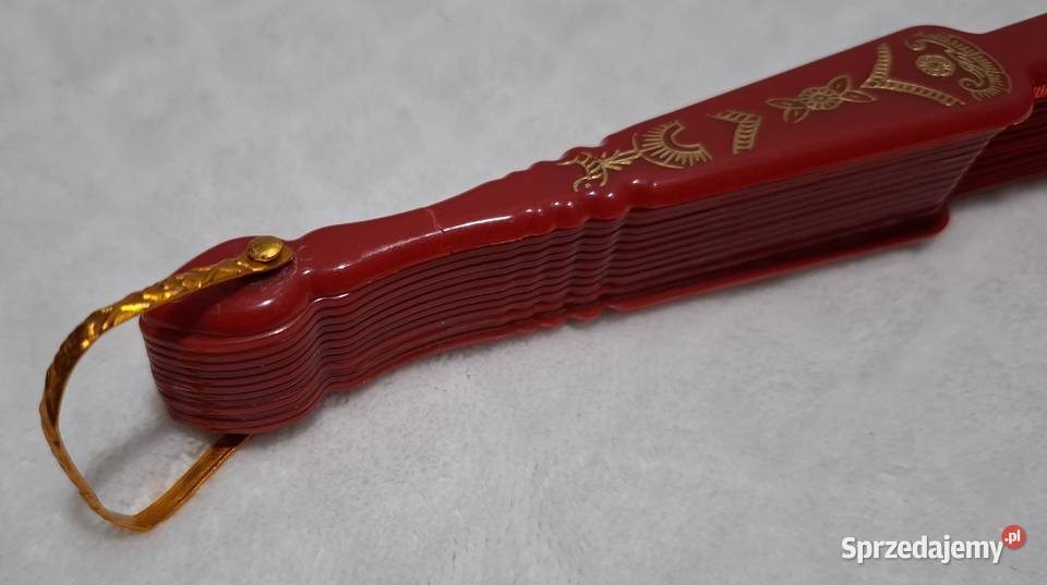 Wachlarz składany czerwony plastikowy 43 Czeladź