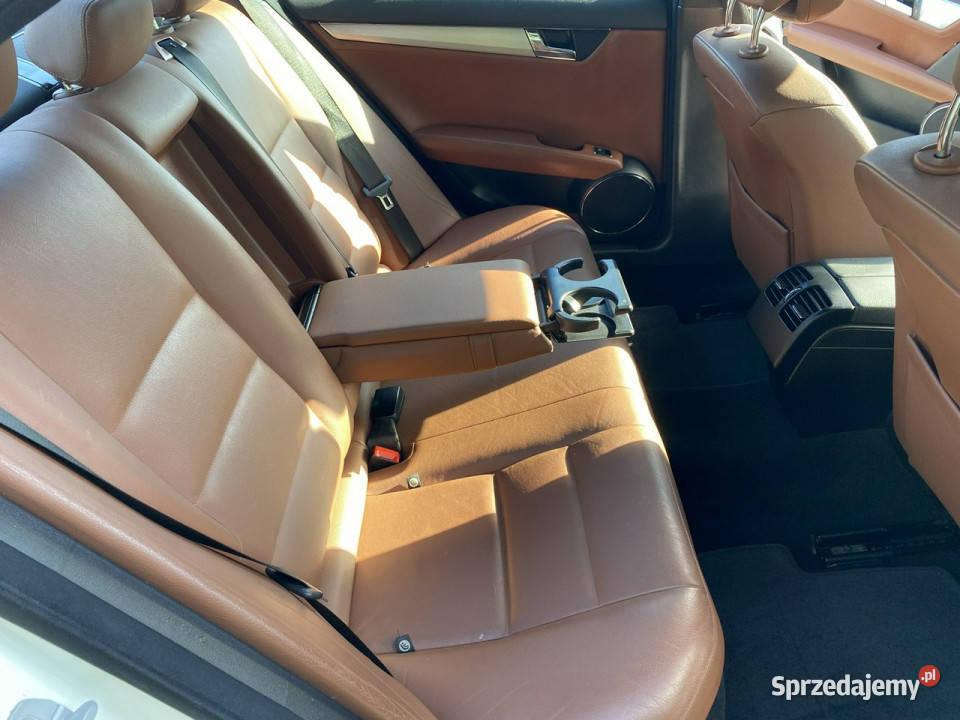 Mercedes C 180 zadbana 100 oryginalny Rok produkcji 2008 wielkopolskie Poznań sprzedam