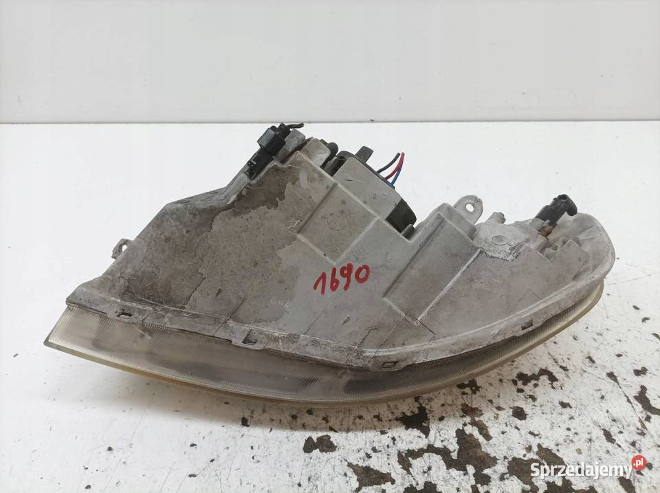 LAMPA PRZÓD PRAWA EU T250 Chevrolet Aveo II Lampy przednie świętokrzyskie