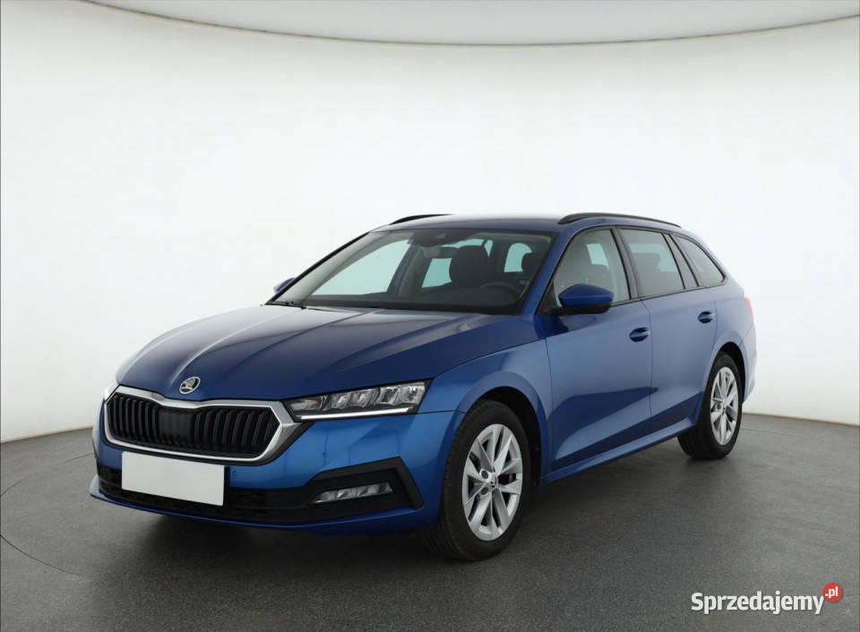 Skoda Octavia 15 TSI asystent pasa ruchu Octavia Piaseczno