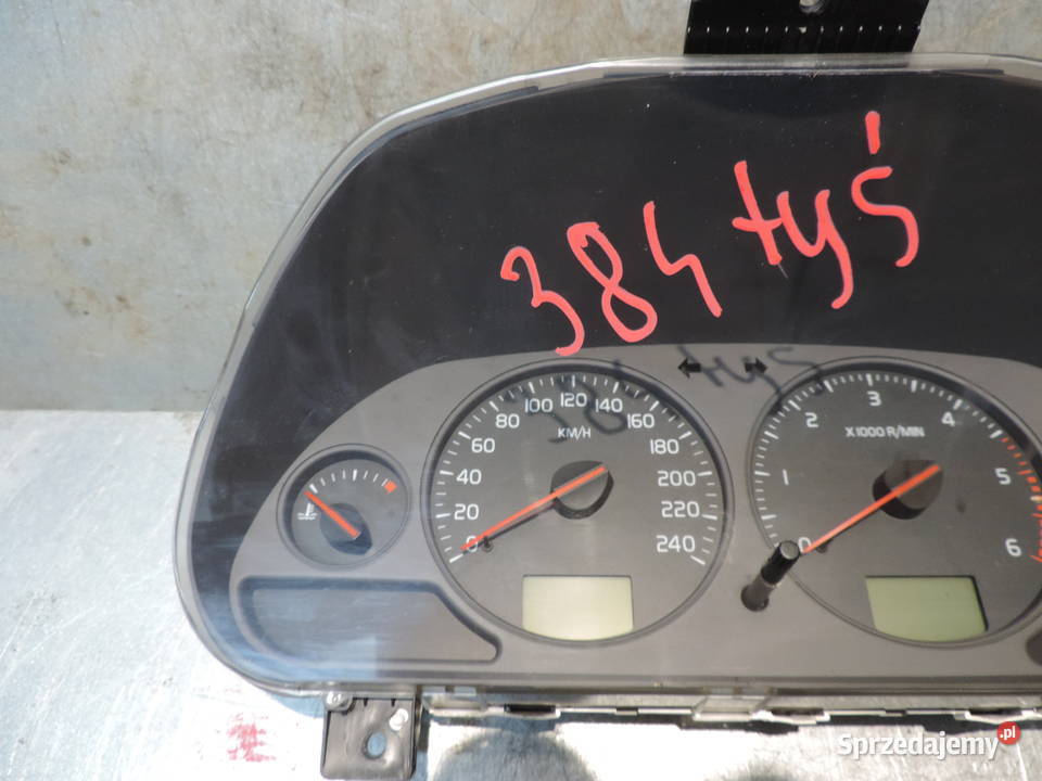 LICZNIK VOLVO V40 S40 LIFT 30623048 G 19 DCI