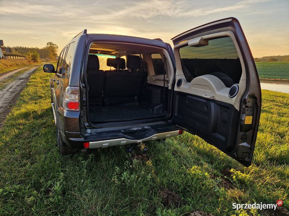 Mitsubishi Pajero IV 32 DID grafitowy Kiełpino sprzedam