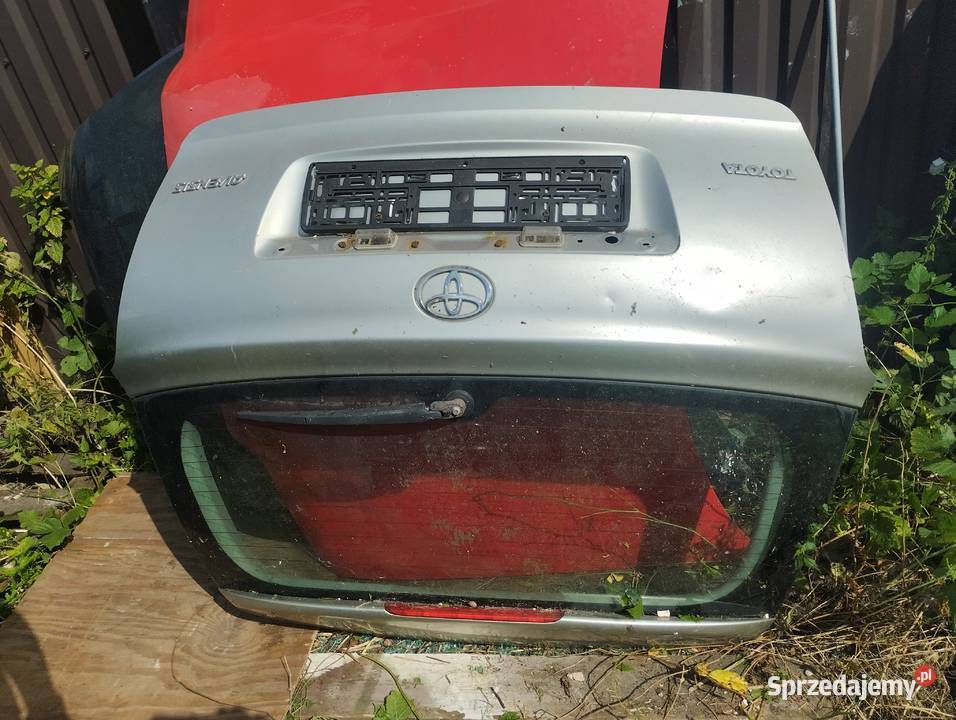 klapa bagażnika toyota avensis 2 kombi osobowe Gniew
