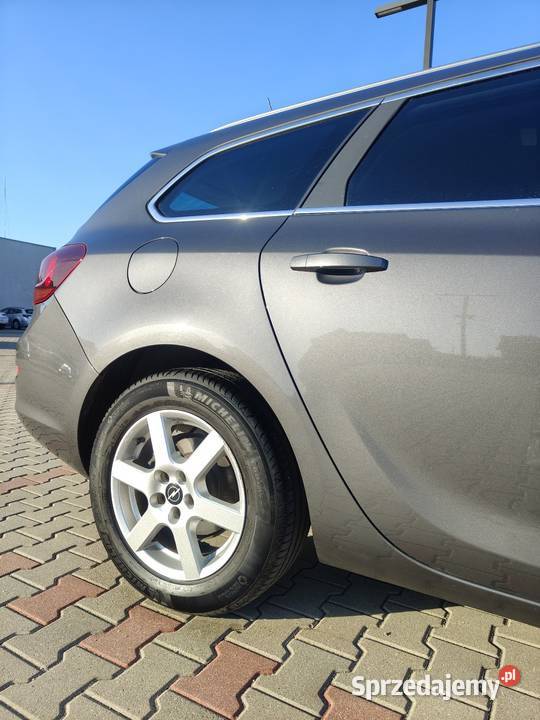 Opel Astra J Sports Tourer Kombi 14 Turbo 140 ESP Astra sprzedam