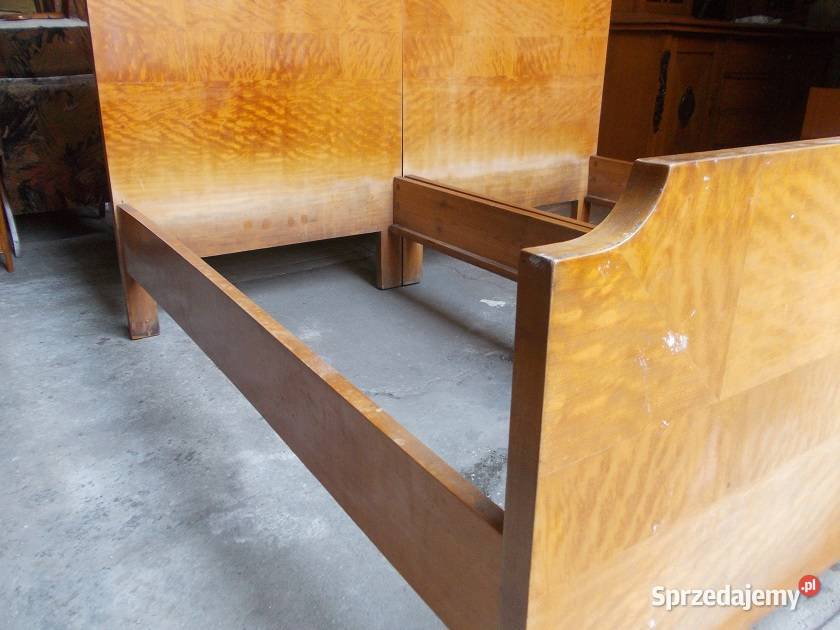 Przedwojenne podwójne łóżko małżeńskie śląskie