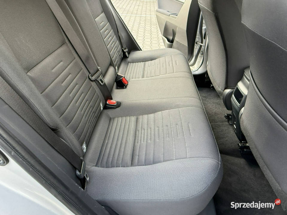 Toyota Auris Hybrid serwisowany w ASO Węgrów