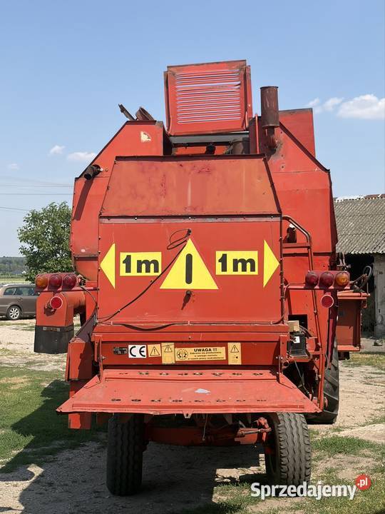 Sprzedam Bizon rekord Z058 i Massey Ferguson nieuszkodzony Zakrzew